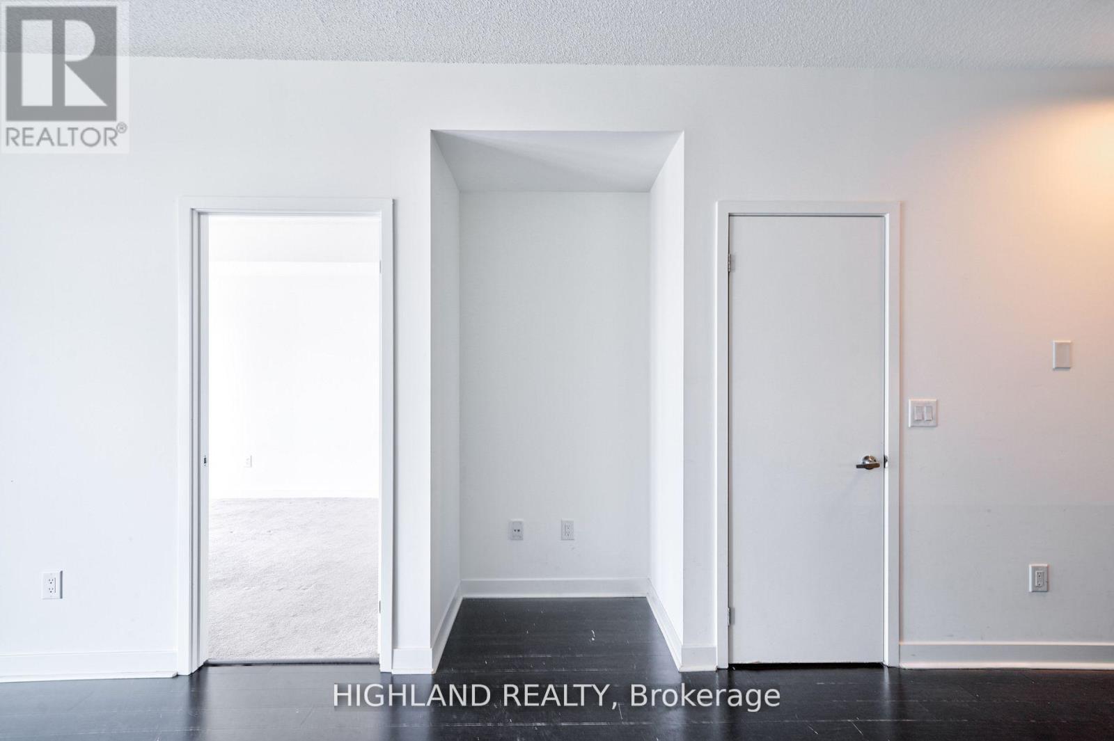 2807 - 360 Square One Drive, Mississauga, ON - Indoor Photo Showing Other Room
