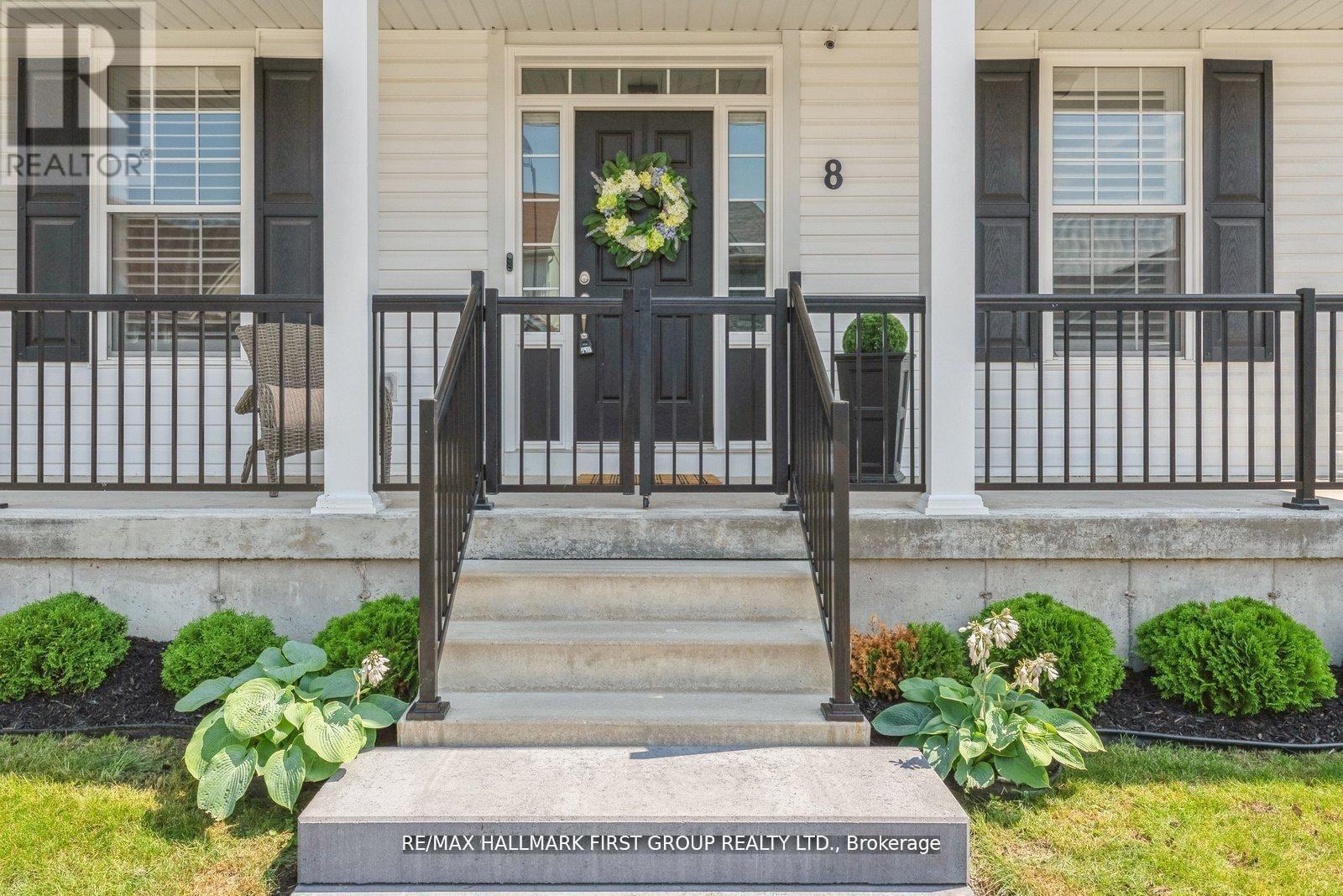 8 Bridges Boulevard, Port Hope, ON - Outdoor