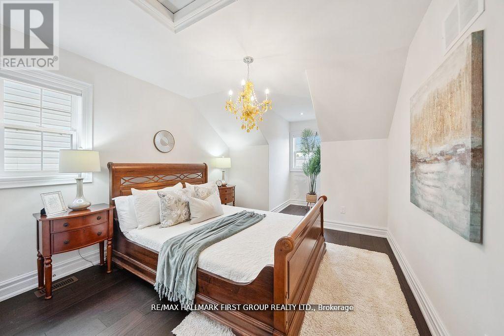 8 Bridges Boulevard, Port Hope, ON - Indoor Photo Showing Bedroom