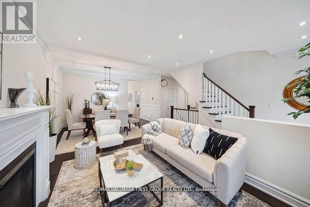 8 Bridges Boulevard, Port Hope, ON - Indoor Photo Showing Living Room With Fireplace
