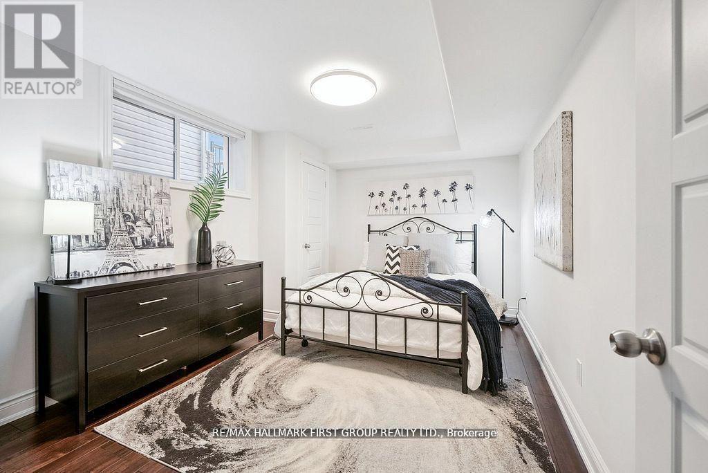 8 Bridges Boulevard, Port Hope, ON - Indoor Photo Showing Bedroom