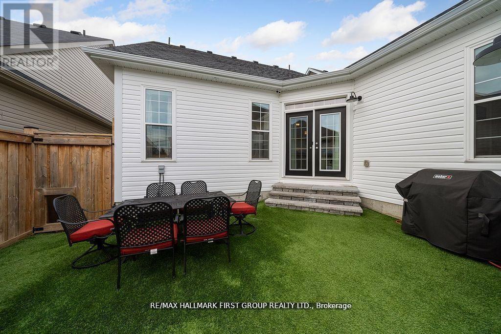 8 Bridges Boulevard, Port Hope, ON - Outdoor With Exterior