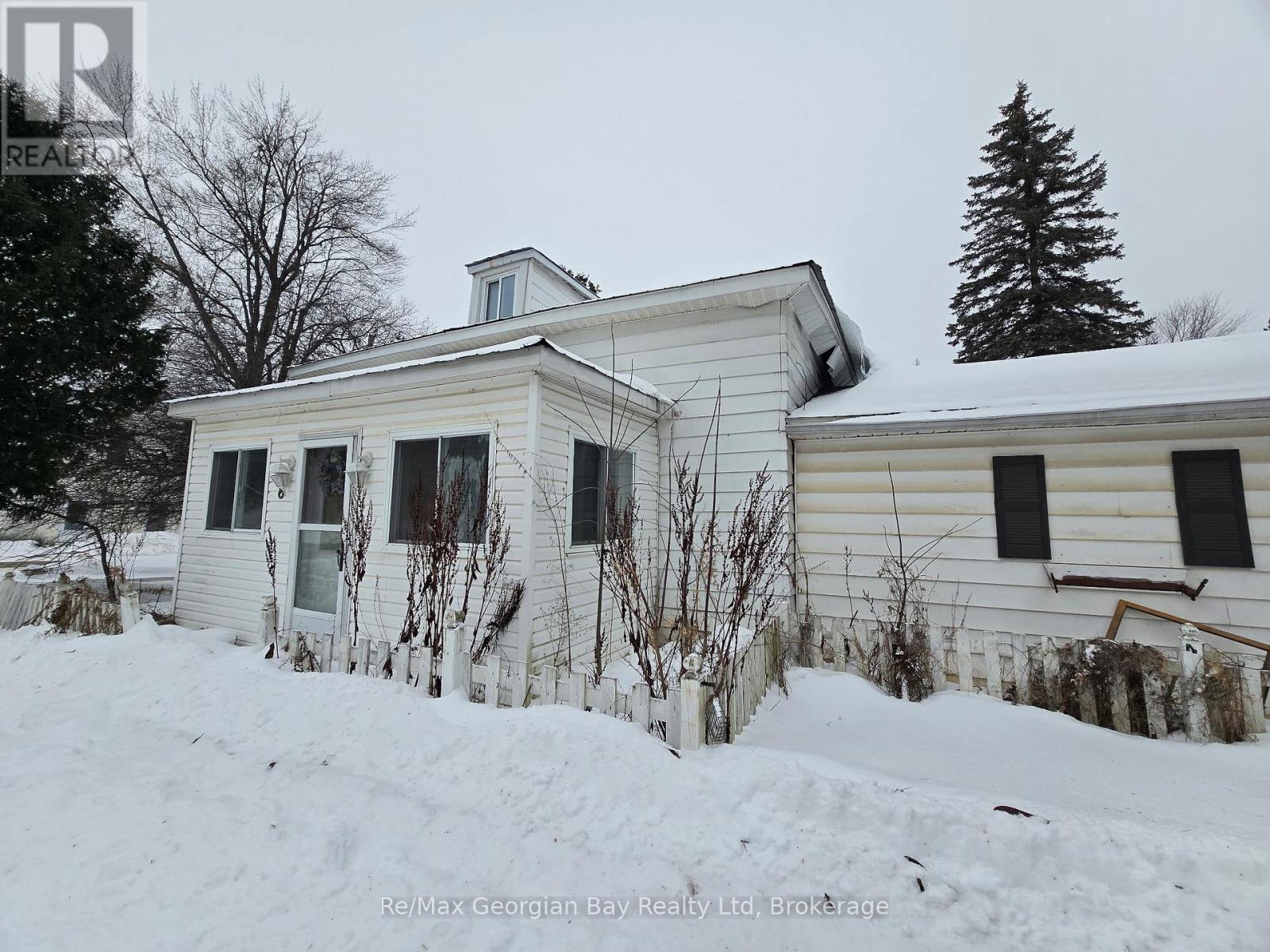 8 Mill Street, Severn (Coldwater), ON - Outdoor