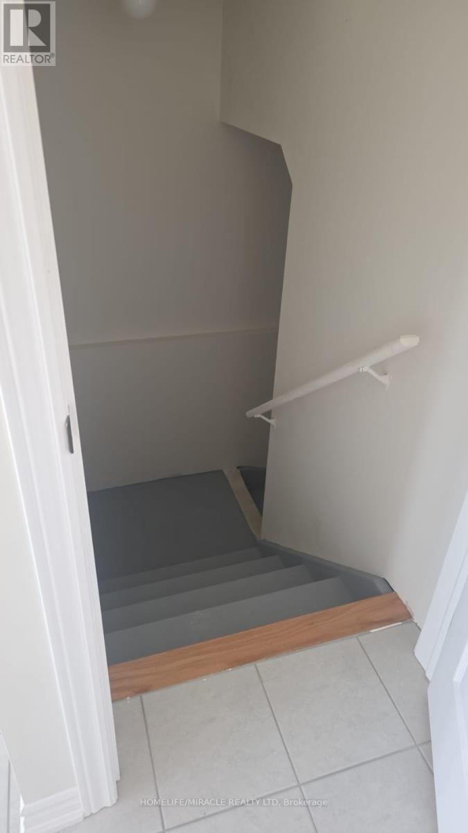 33 Fenn Crescent, New Tecumseth, ON - Indoor