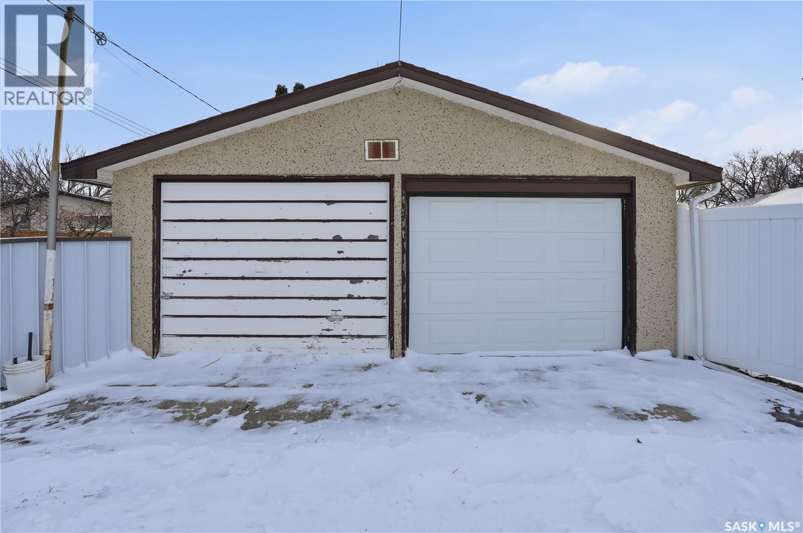 30 Cushing Crescent, Regina, SK - Outdoor With Exterior