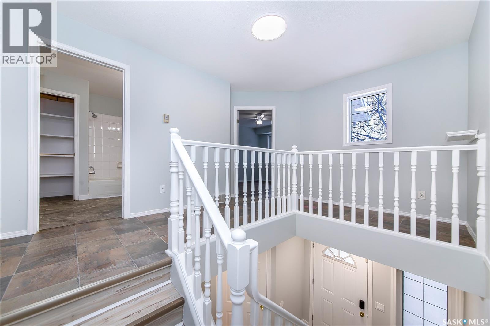 28 215 Pinehouse Drive, Saskatoon, SK - Indoor Photo Showing Other Room