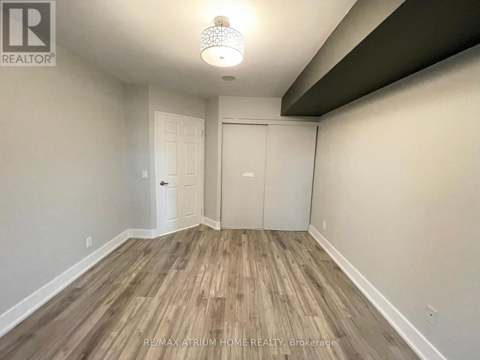 701 - 18 Parkview Avenue, Toronto, ON - Indoor Photo Showing Other Room