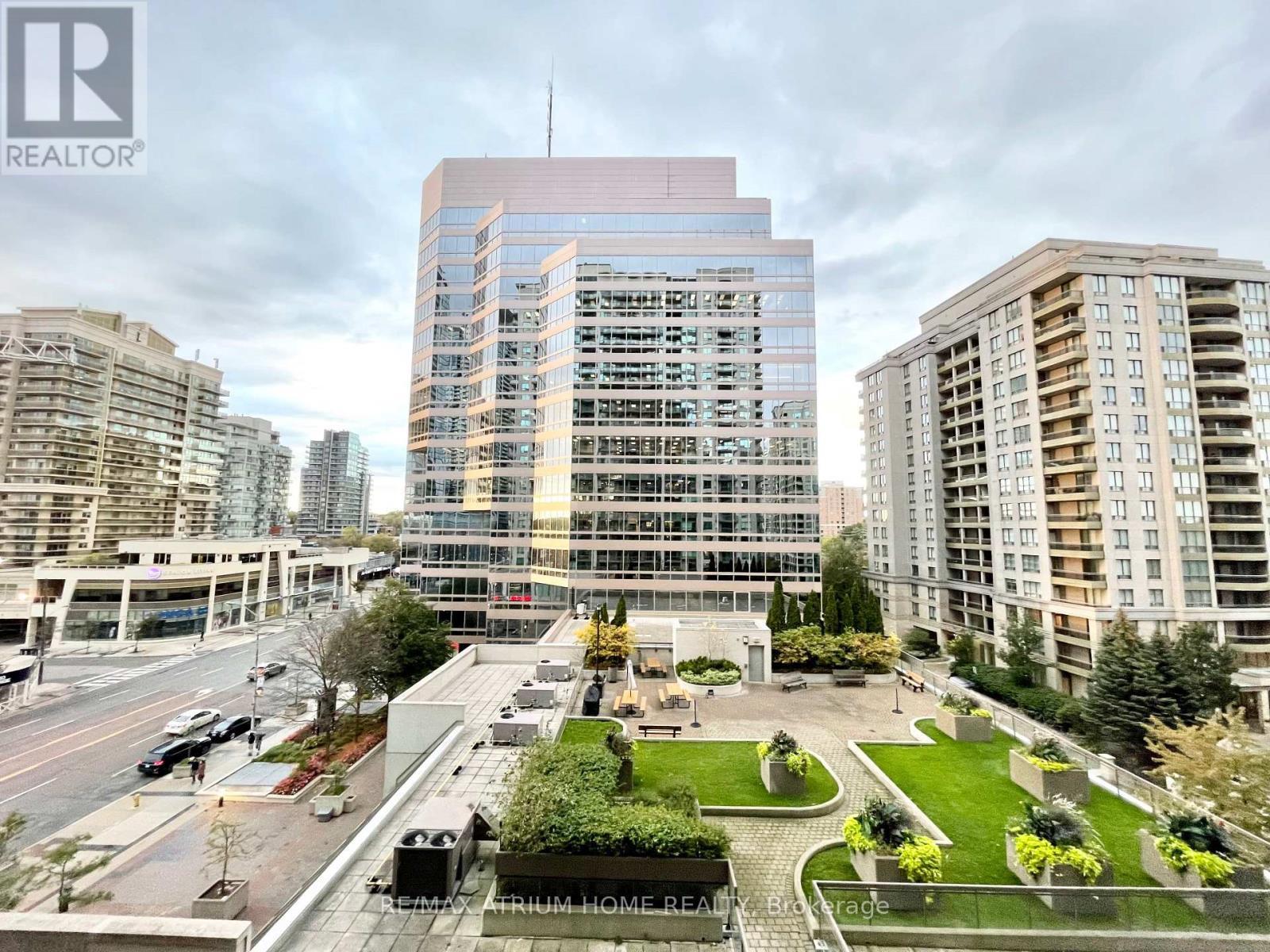 701 - 18 Parkview Avenue, Toronto, ON - Outdoor With Facade