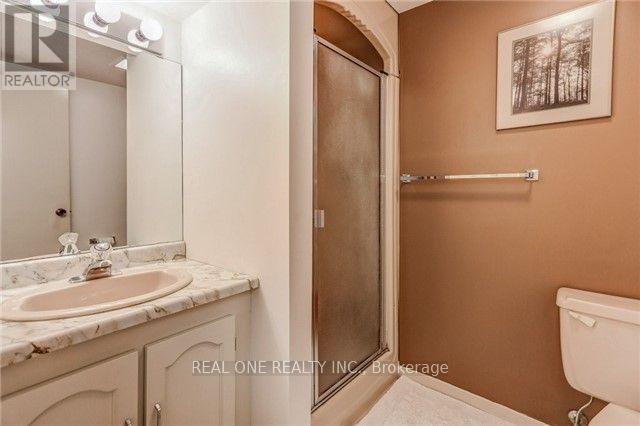 1268 Lorne Park Road, Mississauga, ON - Indoor Photo Showing Bathroom