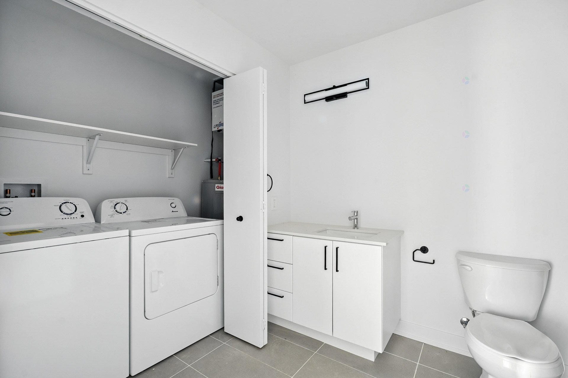 Bathroom - 306-312 Ch. Freeman, Gatineau (Hull), QC - Indoor Photo Showing Laundry Room
