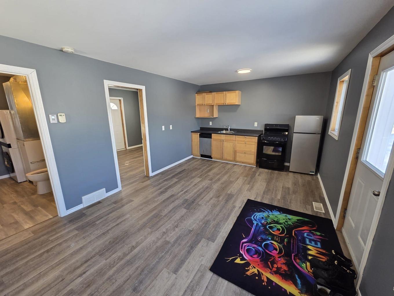 132 Fifth Street S, Nipigon, ON - Indoor Photo Showing Kitchen
