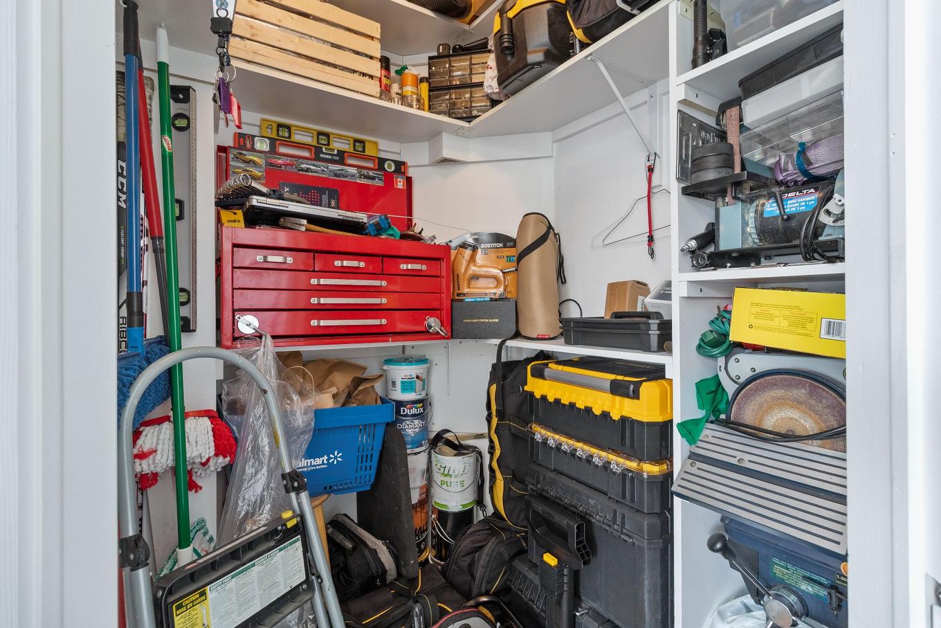 Storage - 3384 Boul. Gareau, Longueuil (Saint-Hubert), QC - Indoor