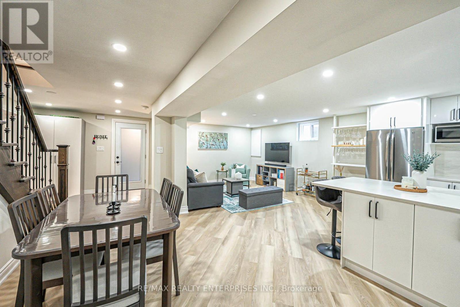 2344 Kenbarb Road, Mississauga, ON - Indoor Photo Showing Other Room