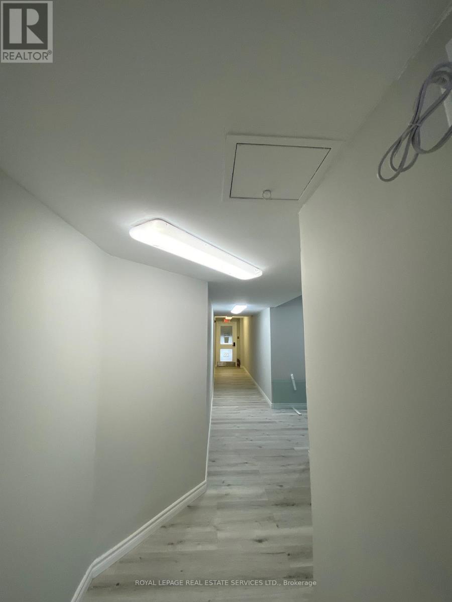 238 Queen Street S, Mississauga, ON