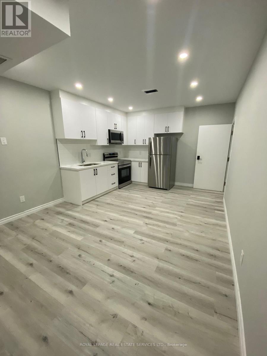 238 Queen Street S, Mississauga, ON