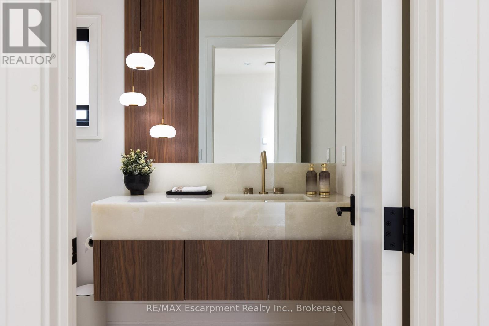 540 Patricia Drive, Oakville (Wo West), ON - Indoor Photo Showing Bathroom