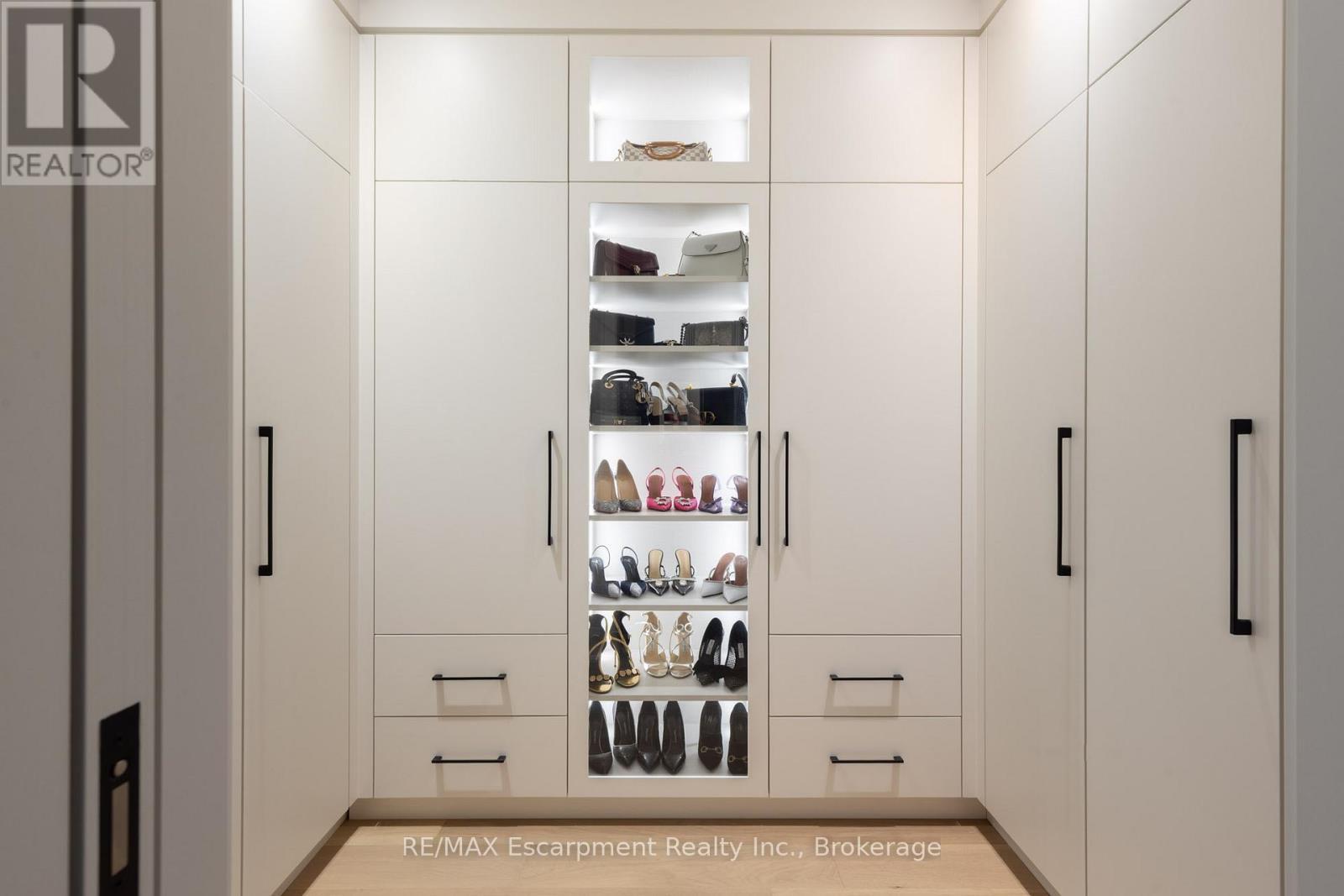 540 Patricia Drive, Oakville (Wo West), ON - Indoor Photo Showing Other Room