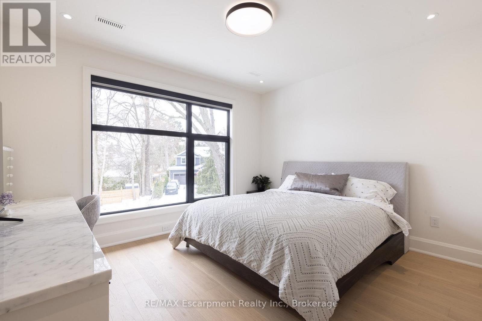 540 Patricia Drive, Oakville (Wo West), ON - Indoor Photo Showing Bedroom