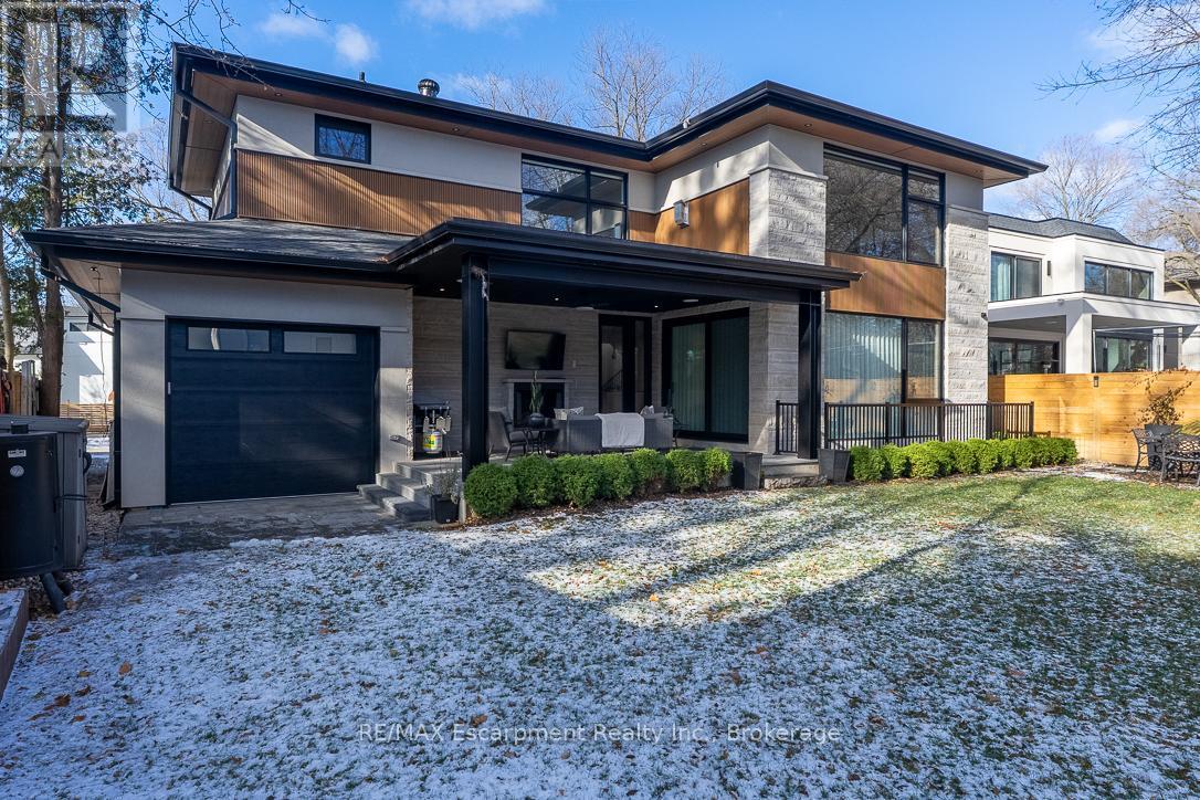 540 Patricia Drive, Oakville (Wo West), ON - Outdoor With Facade