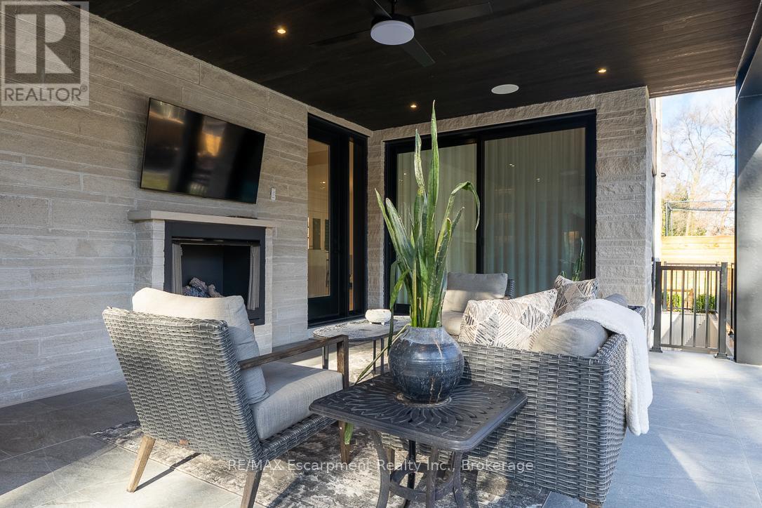 540 Patricia Drive, Oakville (Wo West), ON - Outdoor With Deck Patio Veranda