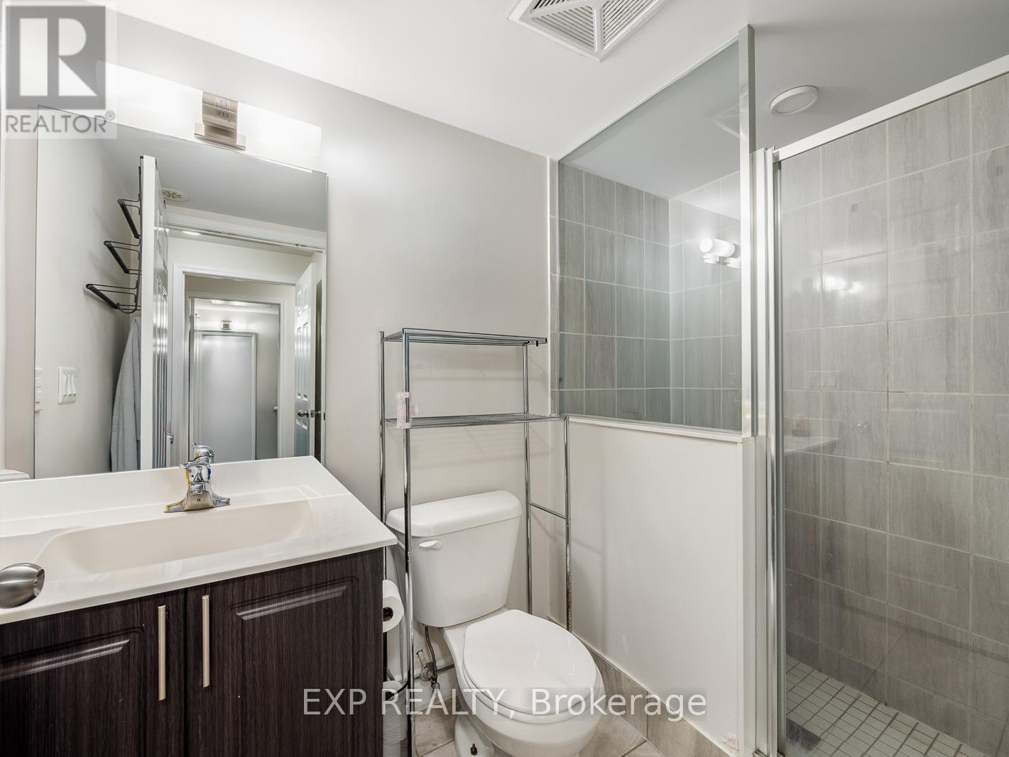 101 - 8825 Sheppard Avenue E, Toronto, ON - Indoor Photo Showing Bathroom