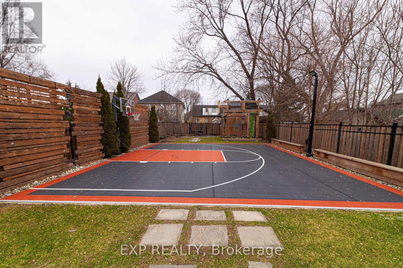 Award winning and professionally desiged - 1357 Alexandra Avenue, Mississauga, ON - Outdoor