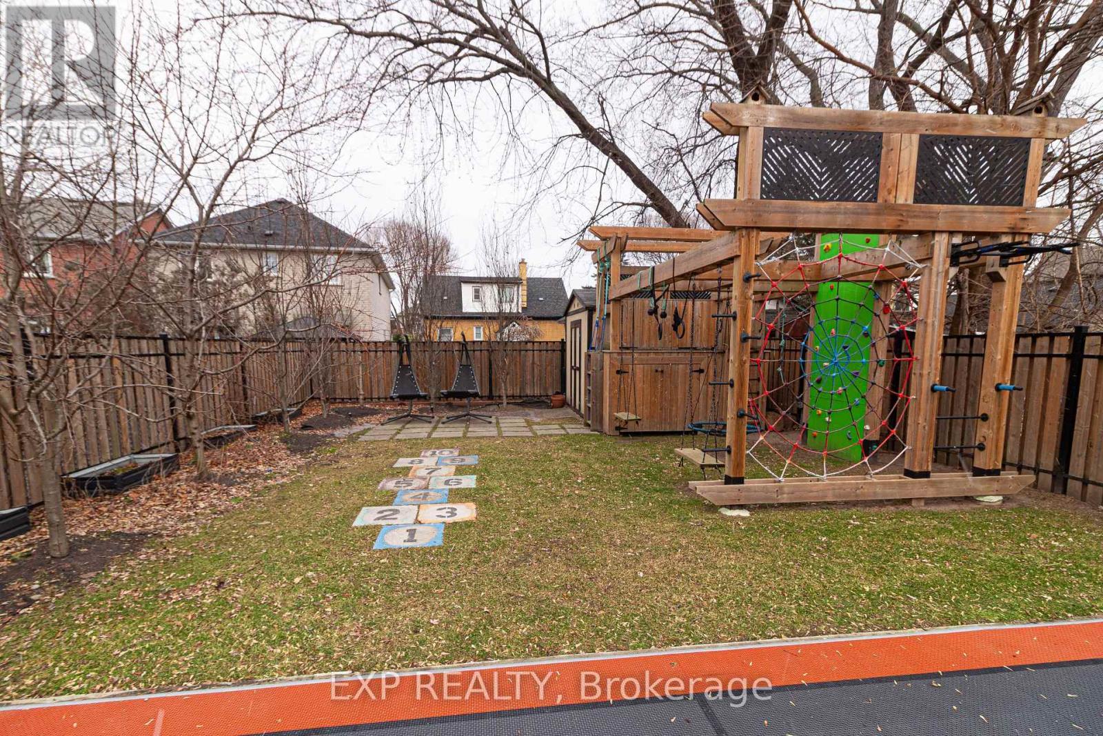 Gym structure - 1357 Alexandra Avenue, Mississauga, ON - Outdoor