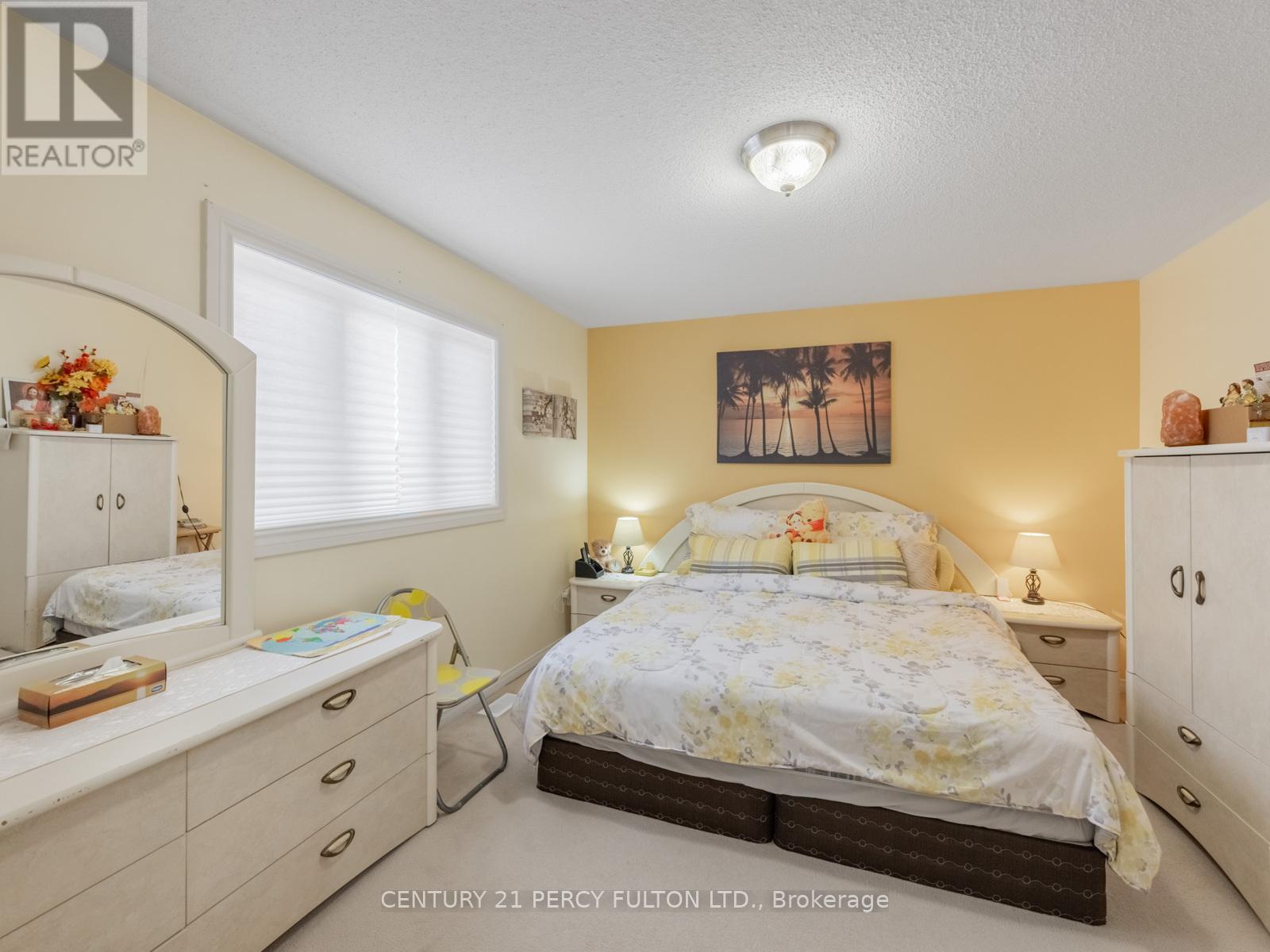 3040 Bentley Drive, Mississauga, ON - Indoor Photo Showing Bedroom