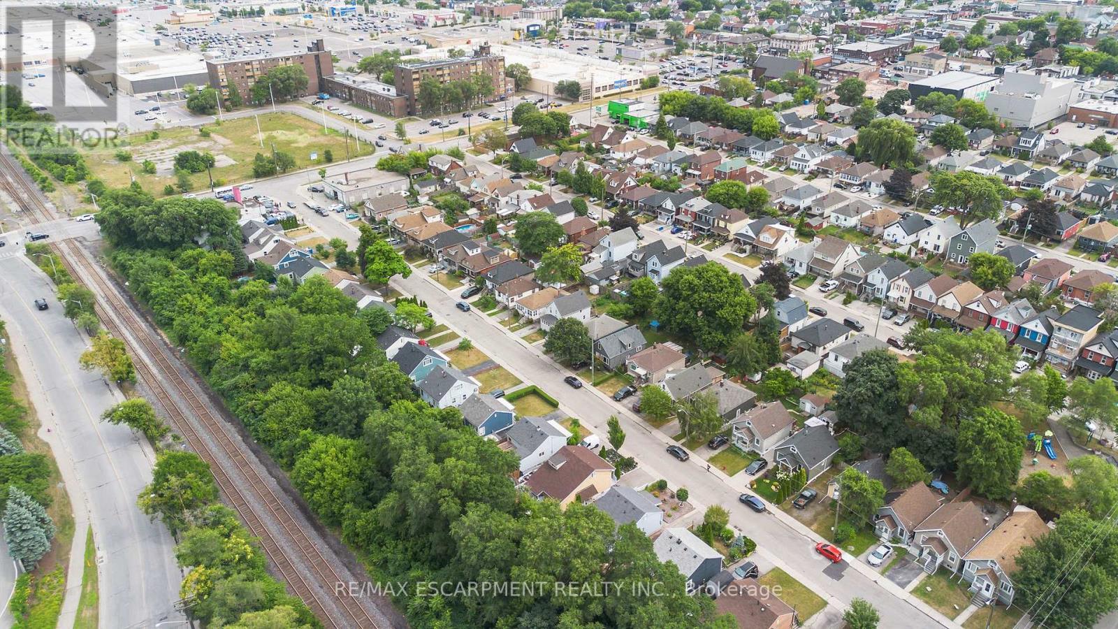 15 Dalhousie Avenue, Hamilton, ON - Outdoor With View