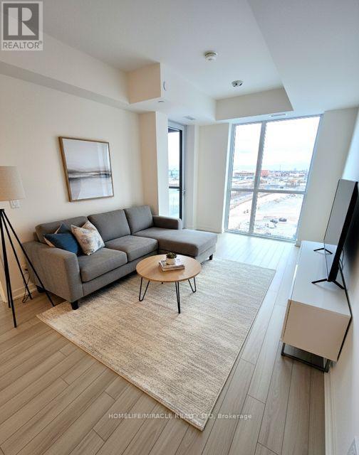 406 - 3071 Trafalgar Road, Oakville, ON - Indoor Photo Showing Other Room