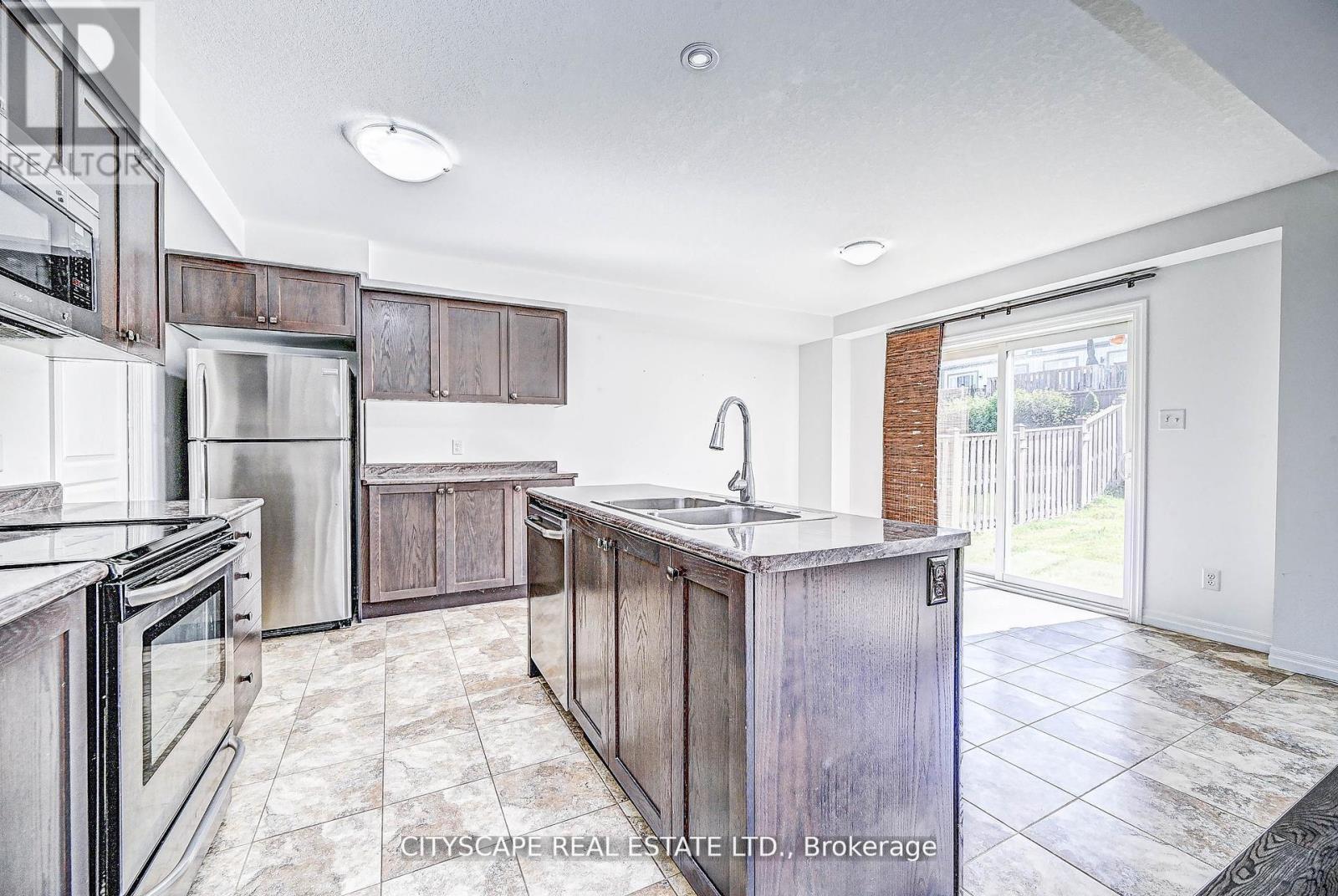 6 Castlebay Street, Kitchener, ON - Indoor Photo Showing Kitchen With Double Sink