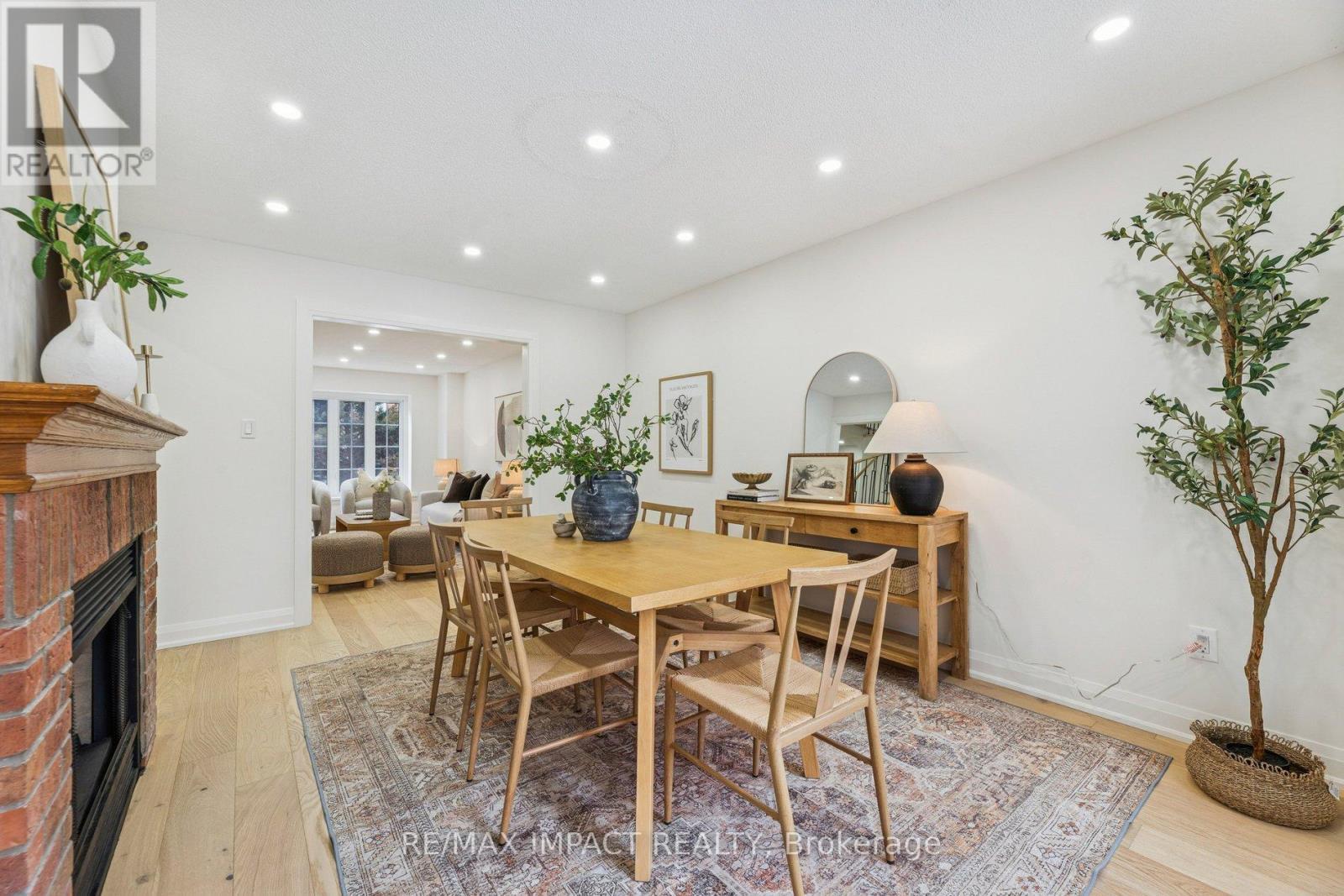 1871 Brookshire Square, Pickering (Liverpool), ON - Indoor Photo Showing Dining Room With Fireplace