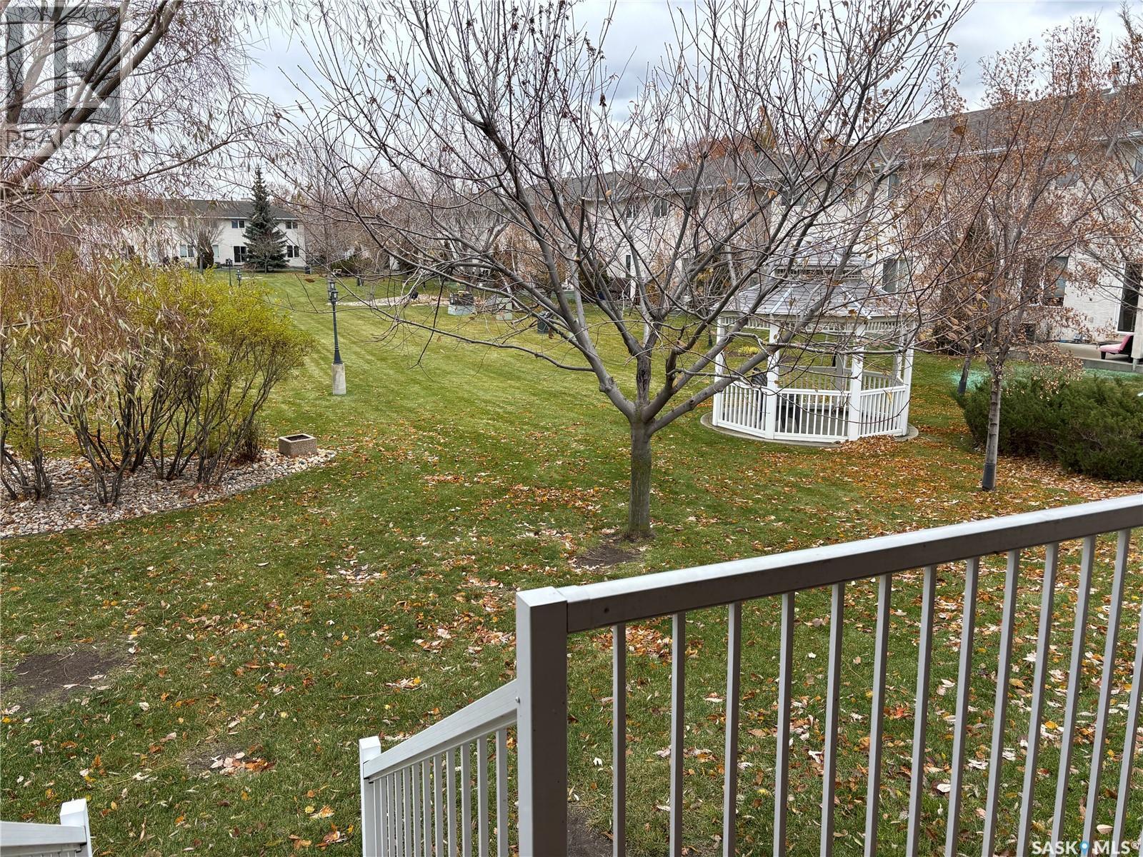 812 15Th Avenue, Regina, SK - Outdoor