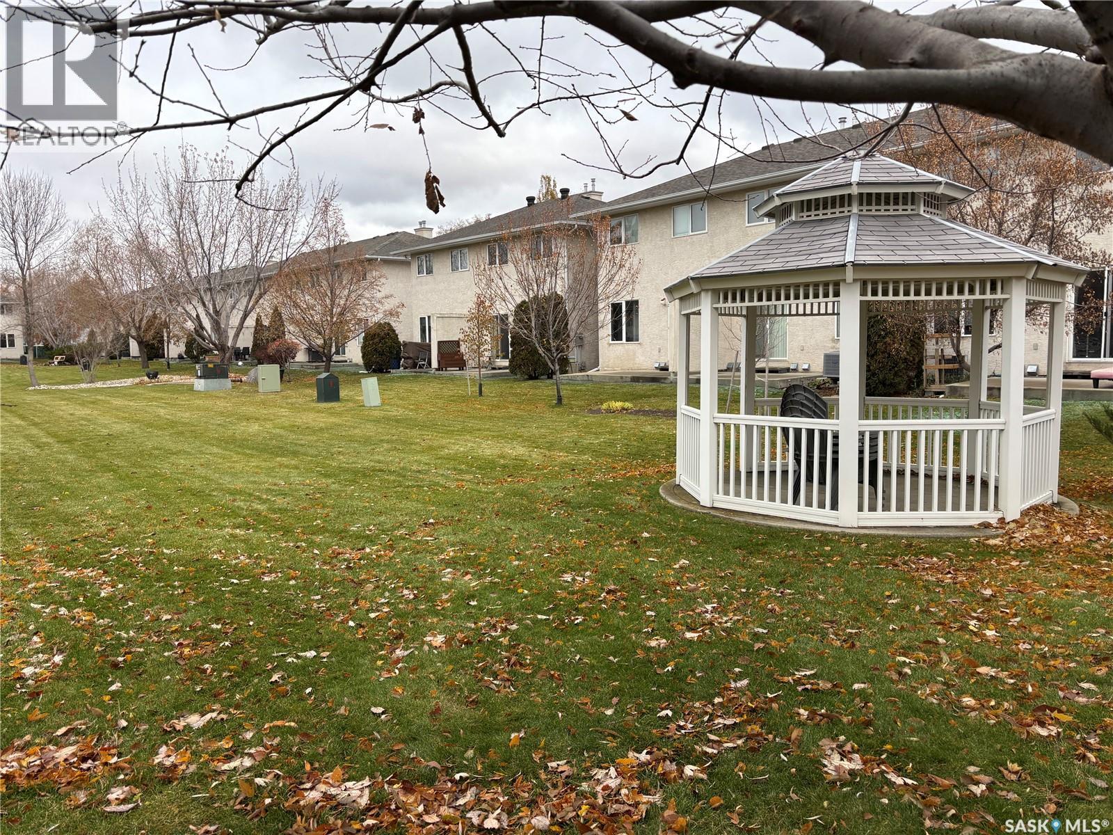 812 15Th Avenue, Regina, SK - Outdoor