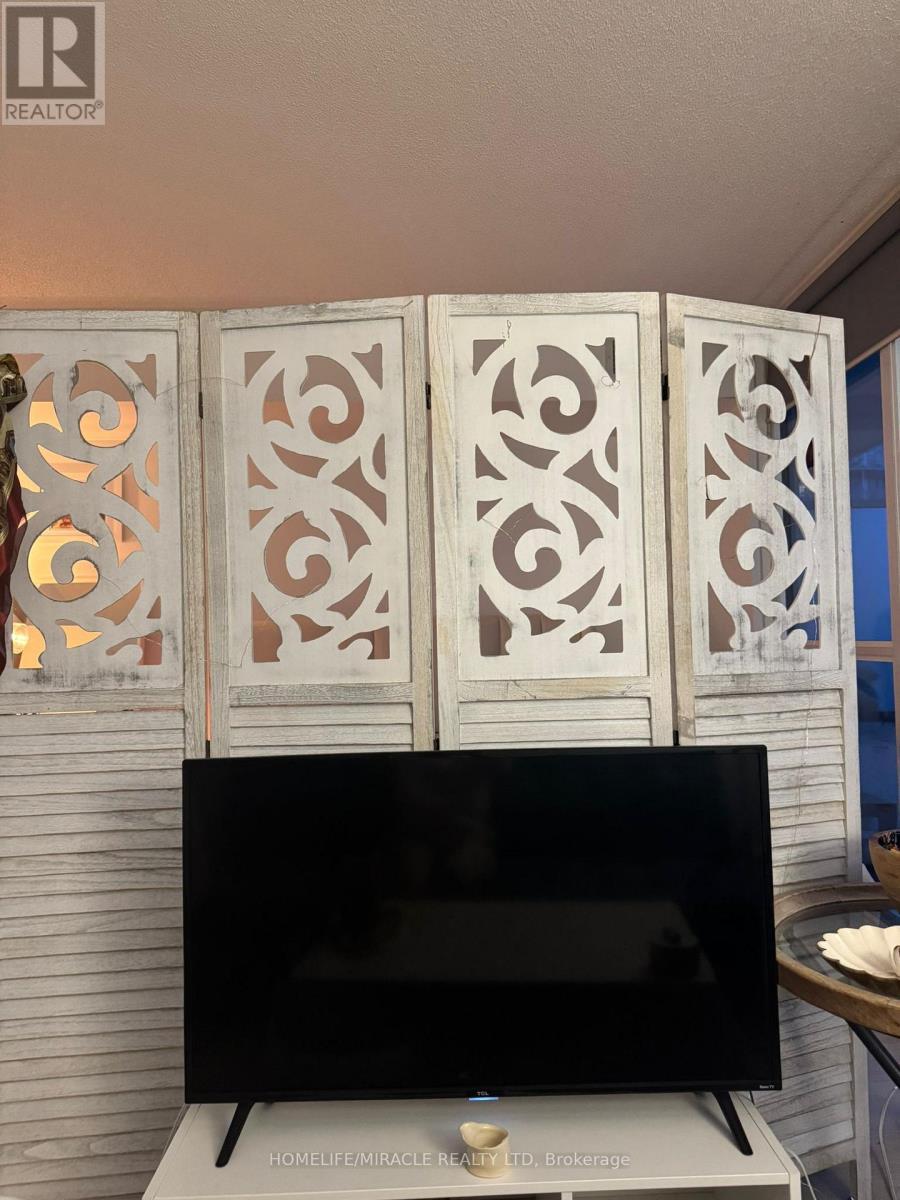 2609 - 75 Queens Wharf Road, Toronto, ON - Photo Showing Other Room