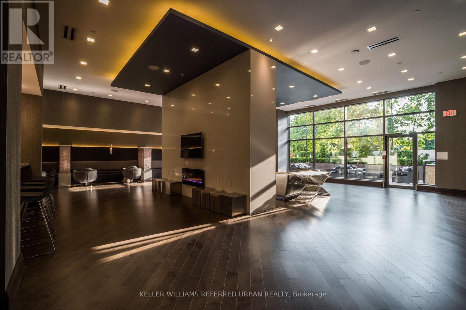 725 - 23 Glebe Road W, Toronto, ON - Indoor Photo Showing Other Room