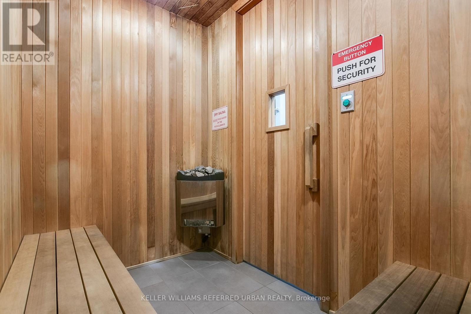 725 - 23 Glebe Road W, Toronto, ON - Indoor Photo Showing Other Room