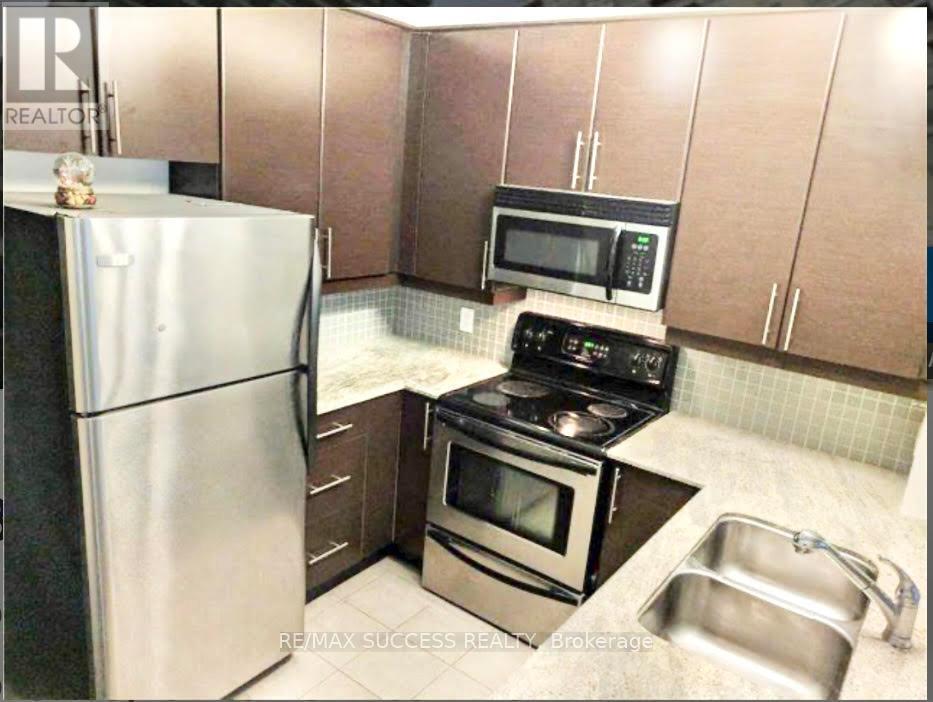 1611 - 18 Harbour Street, Toronto, ON - Indoor Photo Showing Kitchen With Double Sink