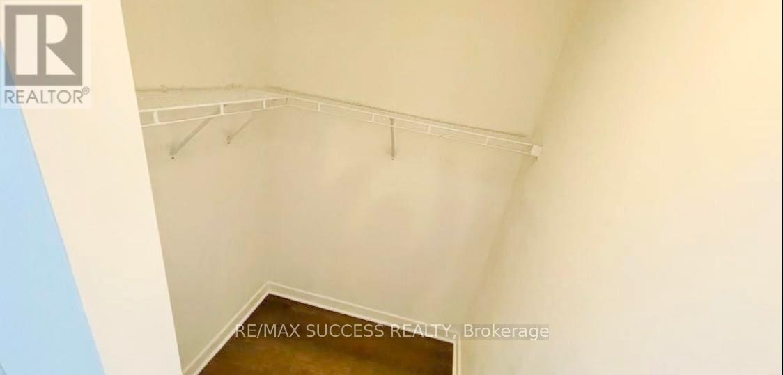 1611 - 18 Harbour Street, Toronto, ON - Indoor With Storage