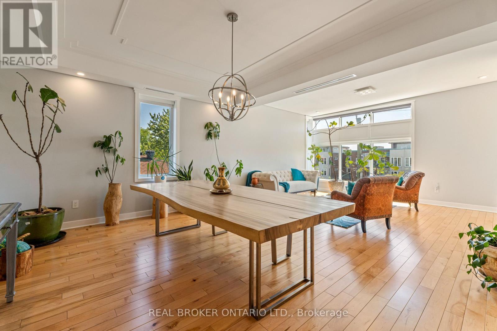 69 Donald Street, Ottawa, ON - Indoor Photo Showing Dining Room