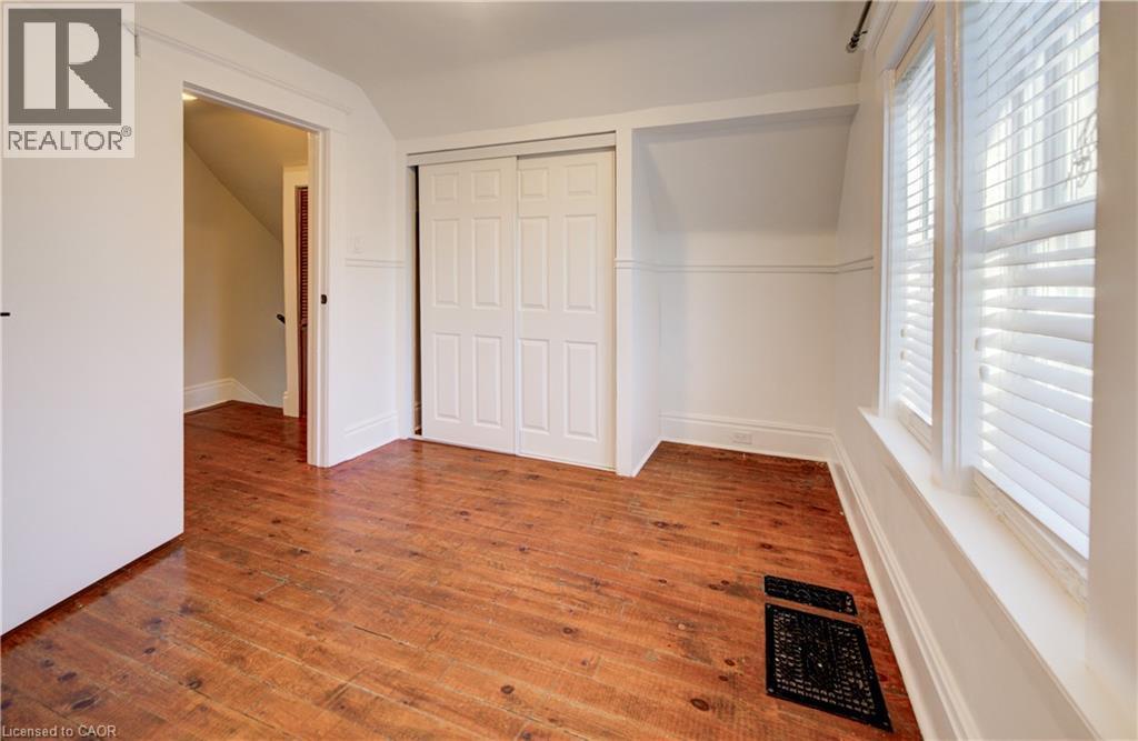 15 Troy Street, Kitchener, ON - Indoor Photo Showing Other Room