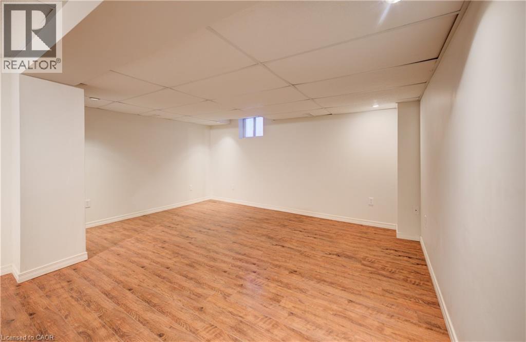 15 Troy Street, Kitchener, ON - Indoor