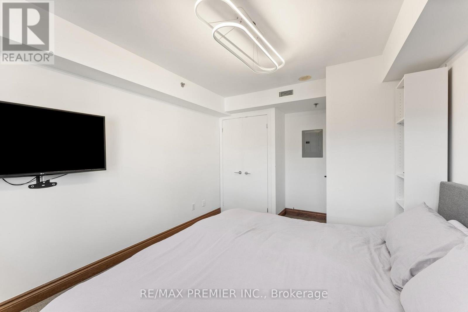 Th13 - 57 East Liberty Street, Toronto, ON - Indoor Photo Showing Bedroom