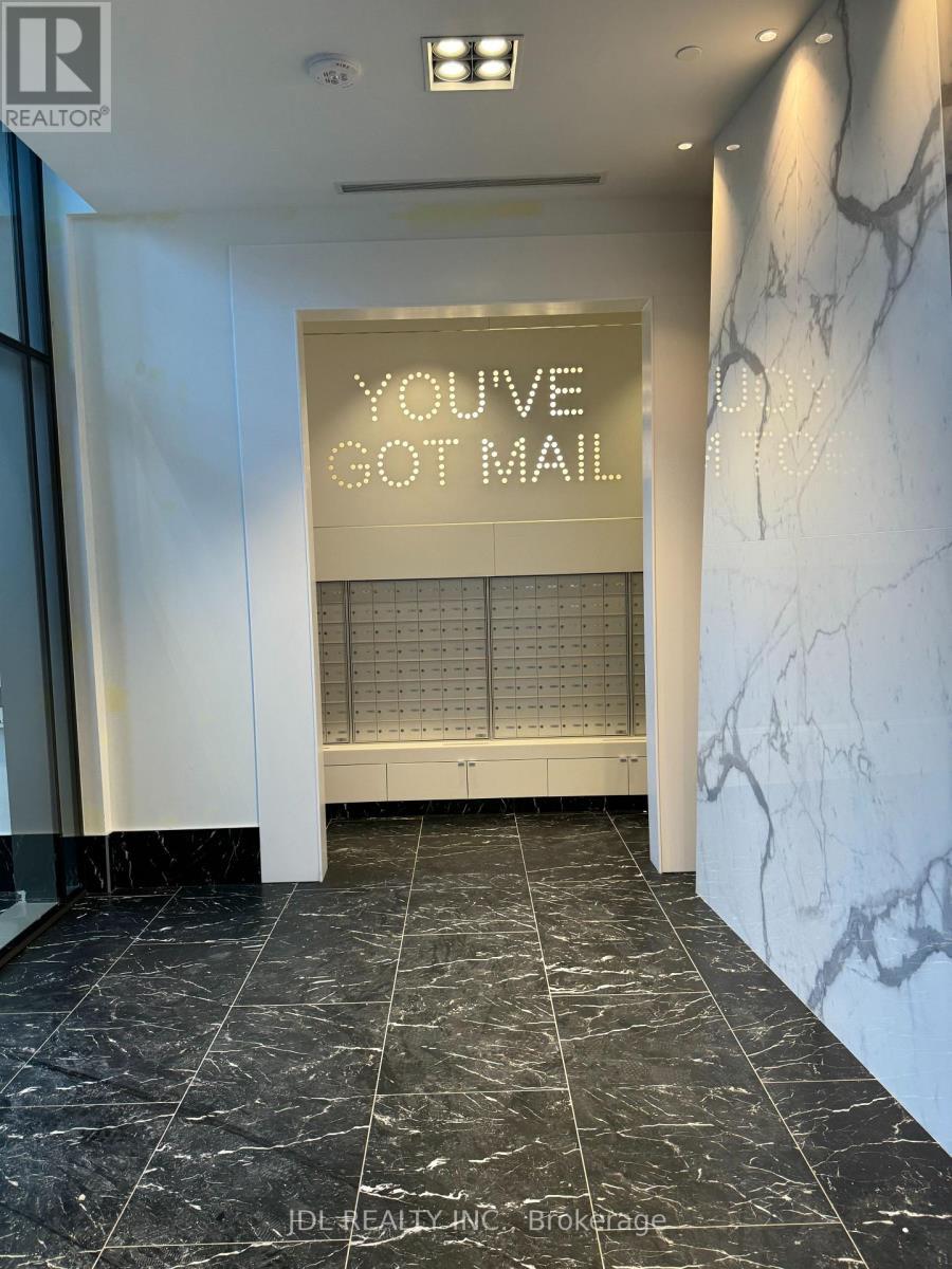 #2303 E - 70 Princess Street, Toronto, ON - Indoor Photo Showing Other Room