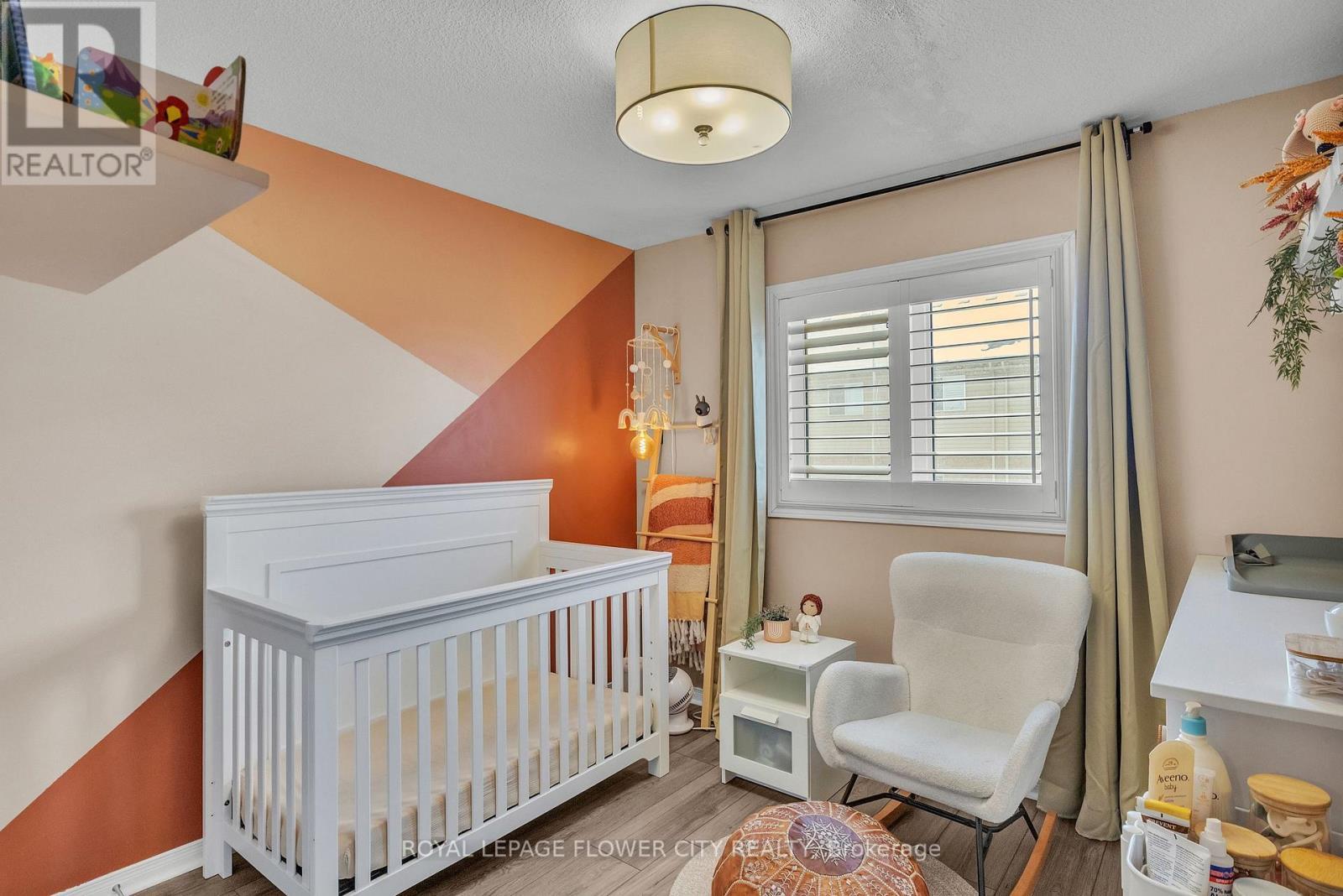 80 Palacebeach Trail, Hamilton, ON - Indoor Photo Showing Bedroom