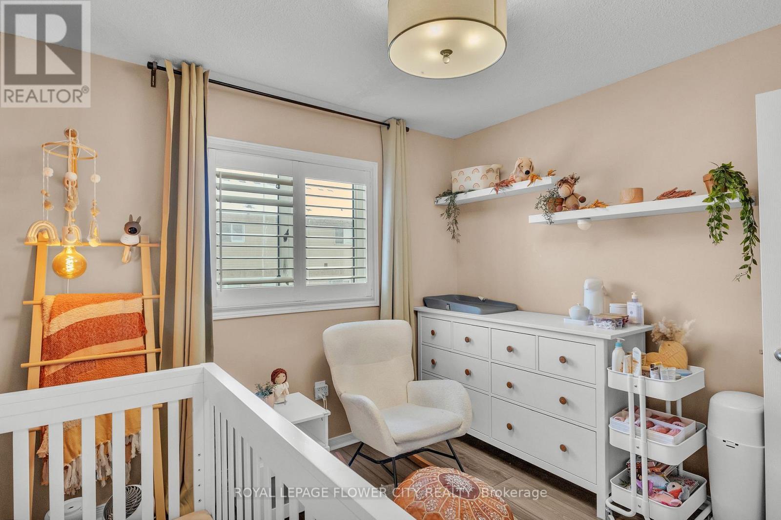 80 Palacebeach Trail, Hamilton, ON - Indoor Photo Showing Bedroom