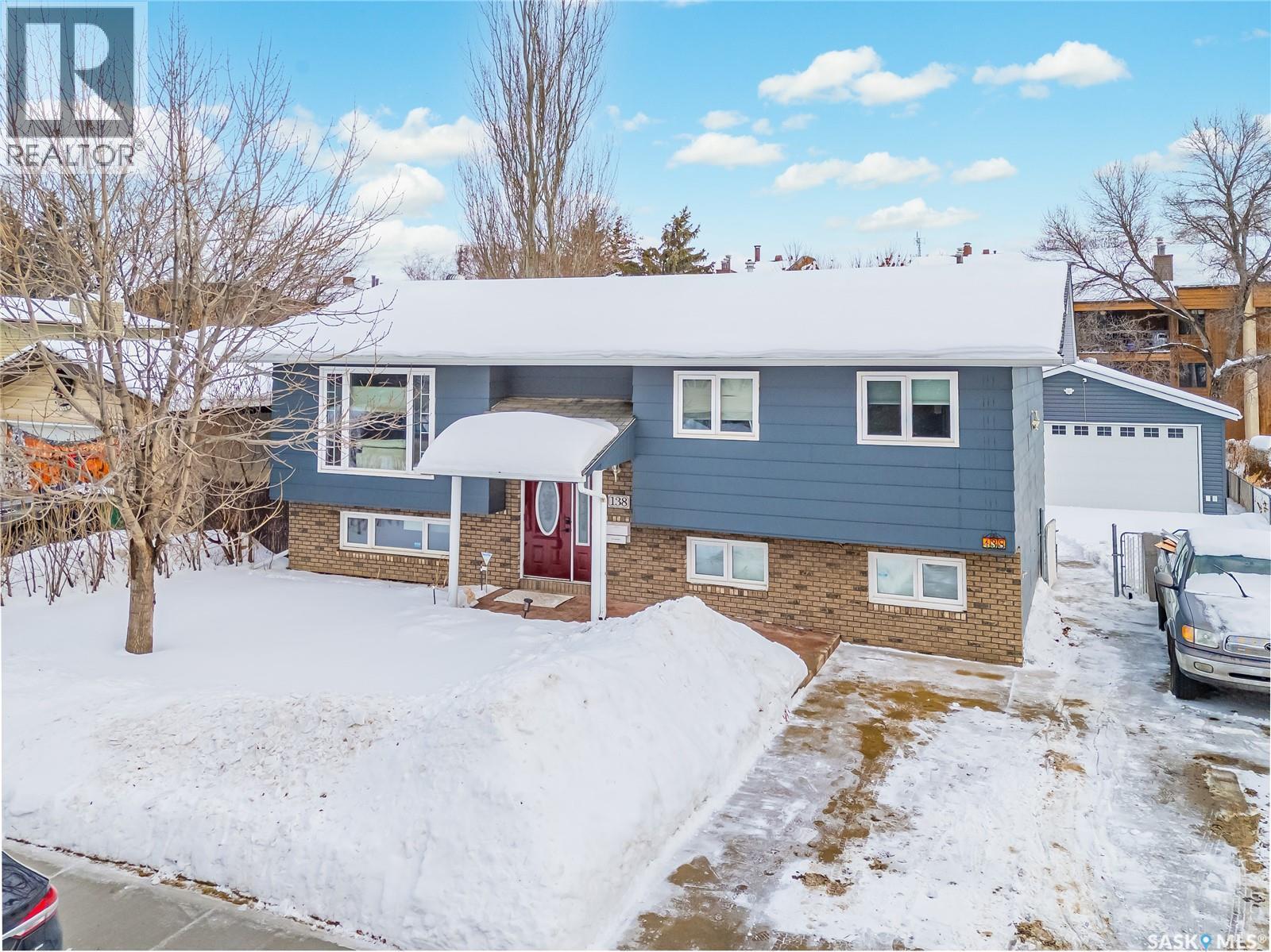 138 Stone Terrace, Saskatoon, SK - Outdoor With Facade