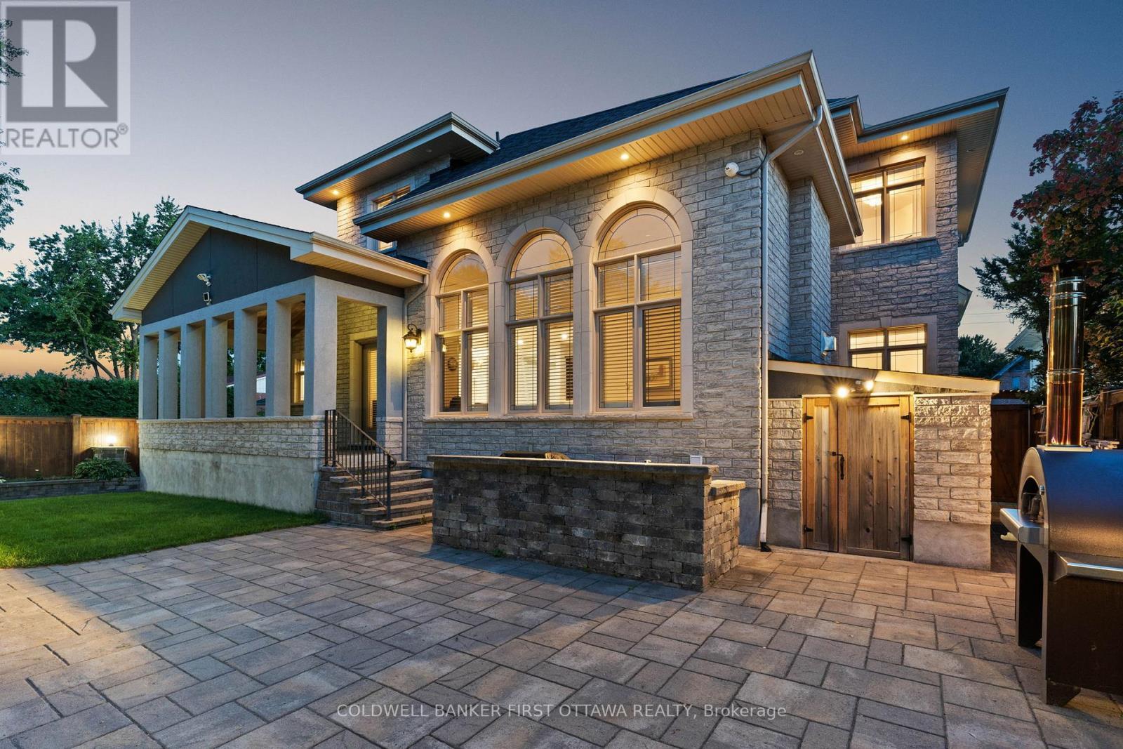 Luxury & attention to detail shine throughout! - 1623 Claymor Avenue, Ottawa, ON - Outdoor