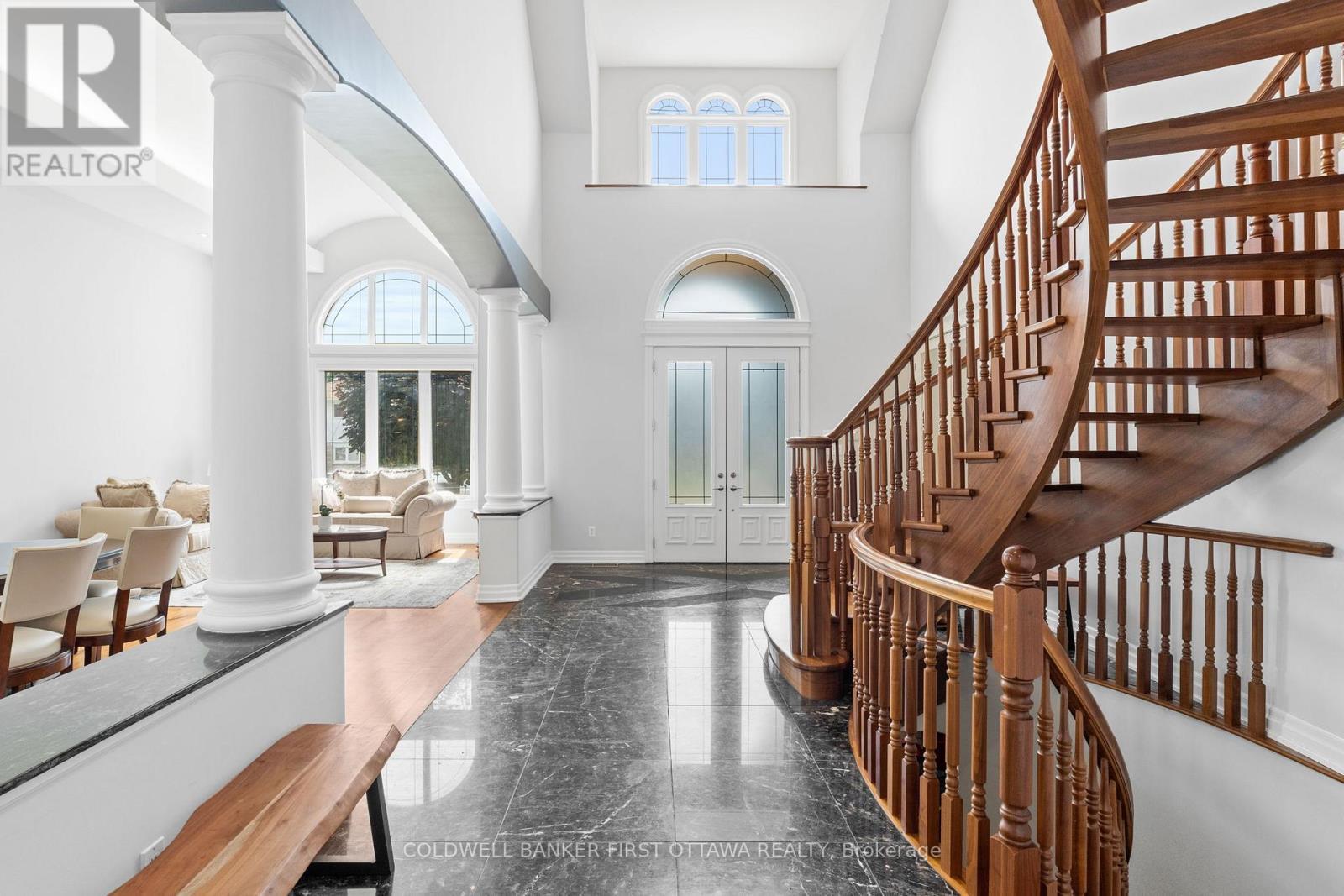 Expansive front foyer w dbl closet. - 1623 Claymor Avenue, Ottawa, ON - Indoor Photo Showing Other Room