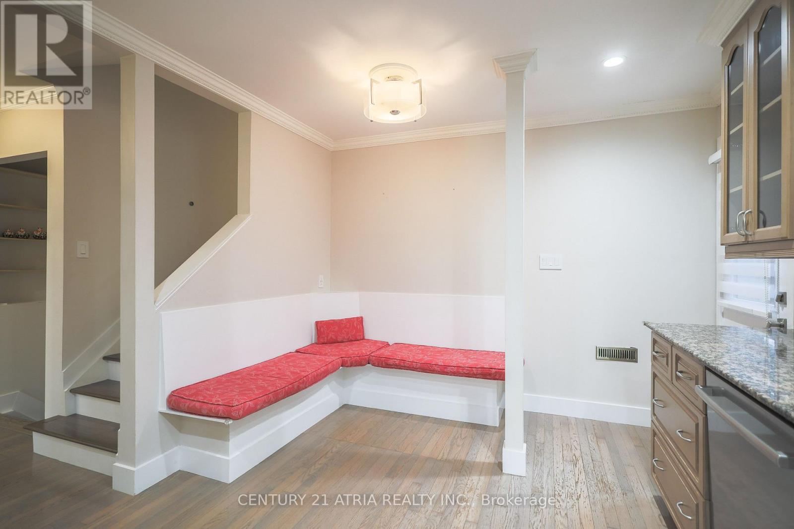 2750 Barnstone Crescent, Mississauga, ON - Indoor